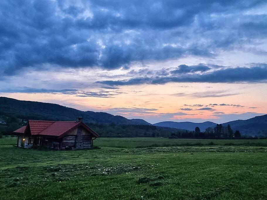 Polanka Beskid Niski Cute Cabin With Spectacular Views Hanczowa المظهر الخارجي الصورة